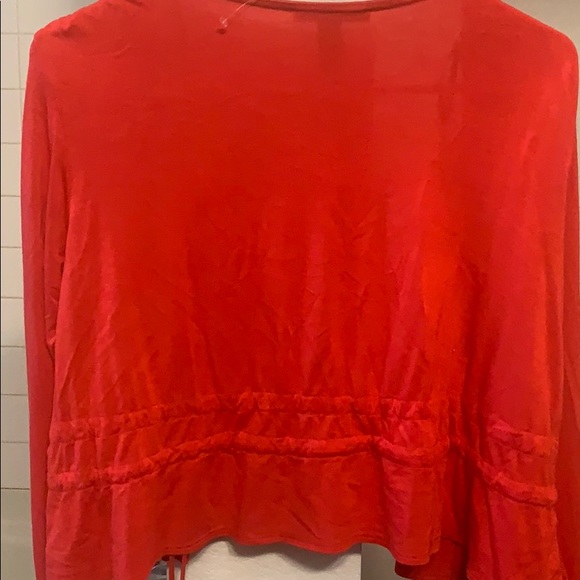 Long sleeve low cut top - Picture 3 of 3